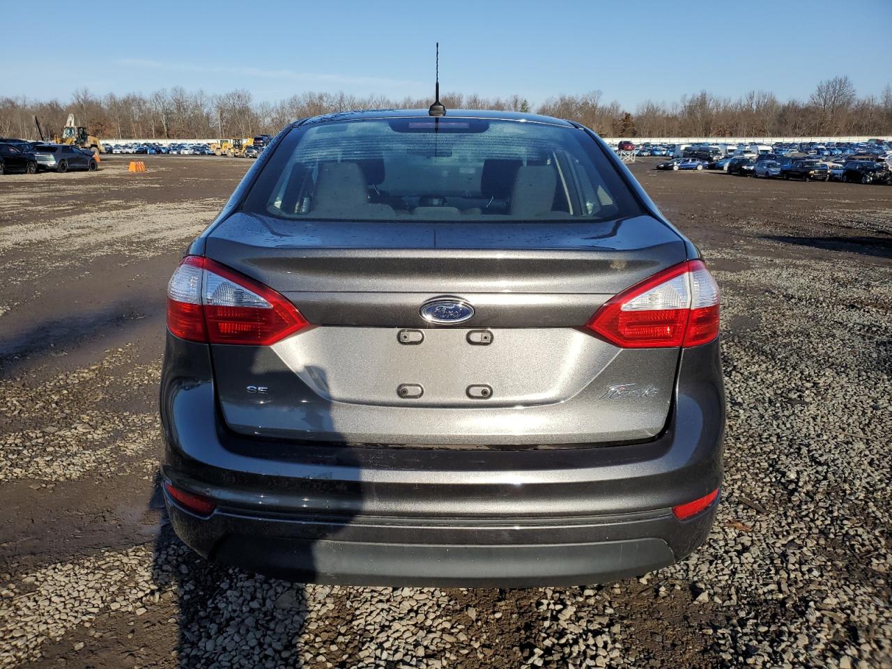 Lot #3030703109 2016 FORD FIESTA SE