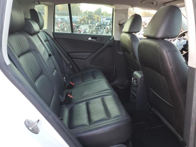 2017 VOLKSWAGEN TIGUAN SPO WVGUV7AX6HK019560