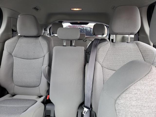 2021 TOYOTA SIENNA LE 5TDKSKFC0MS039092