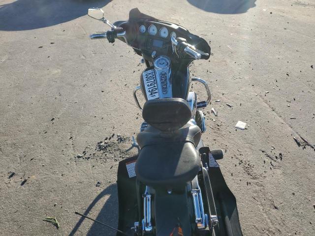 2019 HARLEY-DAVIDSON FLHX - 1HD1KBC1XKB676010