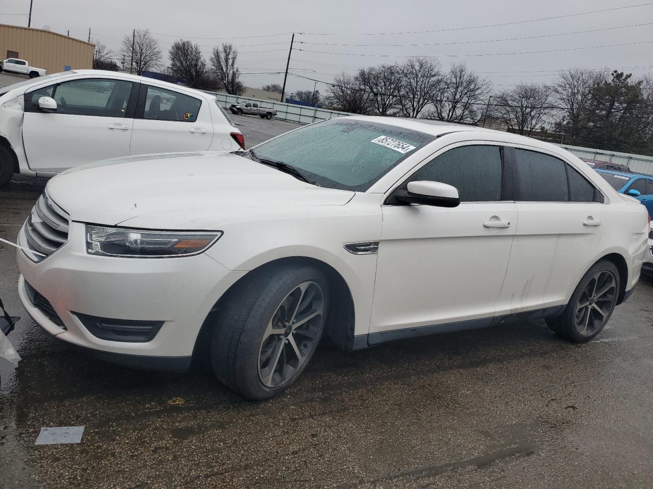  Salvage Ford Taurus