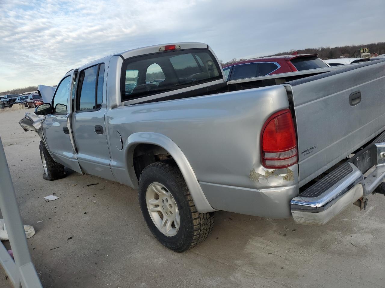 Lot #3033612173 2004 DODGE DAKOTA QUA