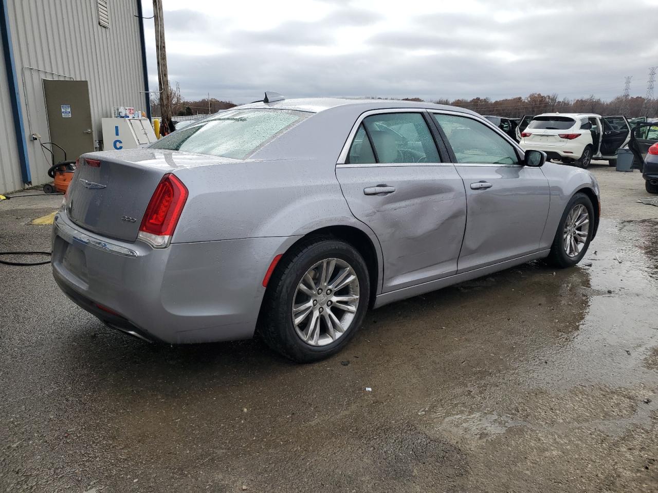 Lot #3028494944 2017 CHRYSLER 300 LIMITE