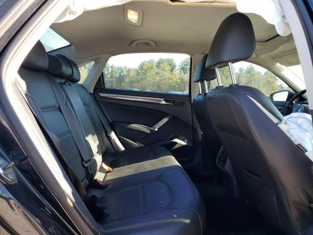 2017 VOLKSWAGEN PASSAT SE - 1VWBT7A35HC023525