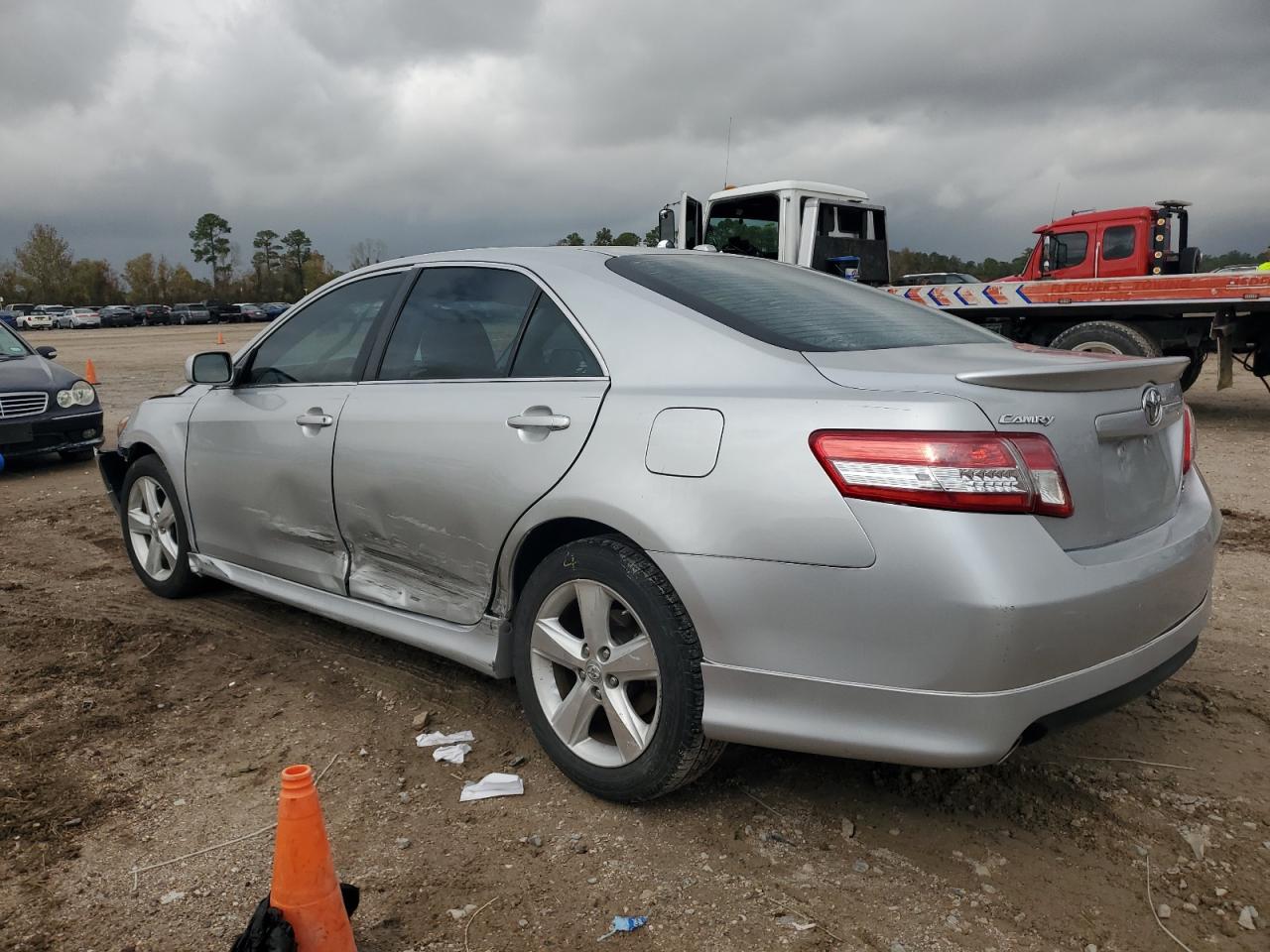 Lot #3031259696 2011 TOYOTA CAMRY SE