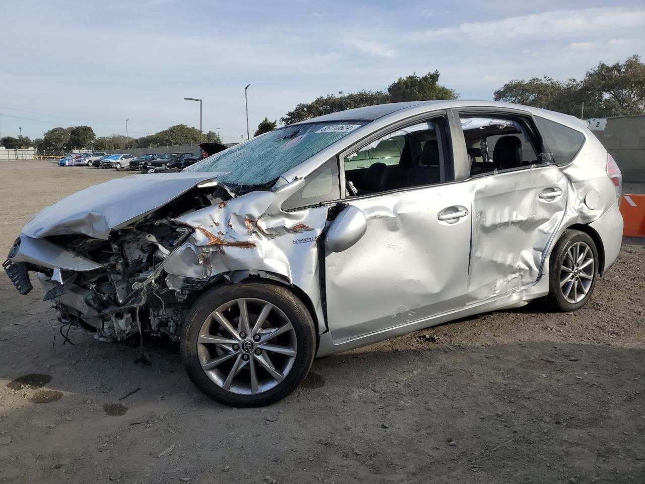 Lot #3025754336 2017 TOYOTA PRIUS V