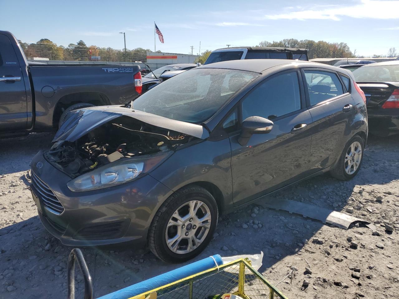  Salvage Ford Fiesta