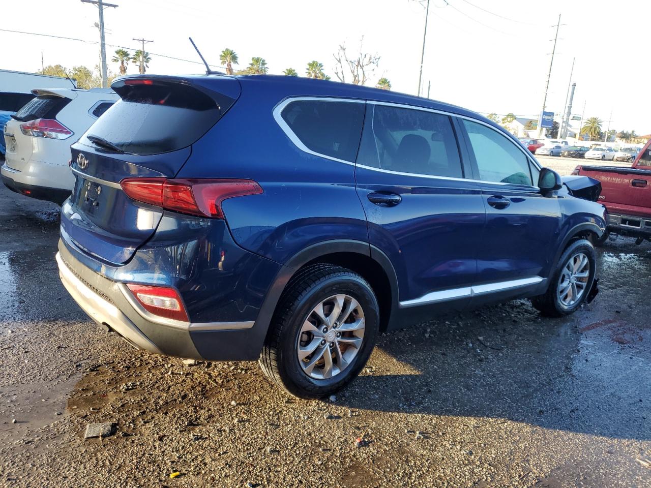 Lot #3028078530 2019 HYUNDAI SANTA FE S