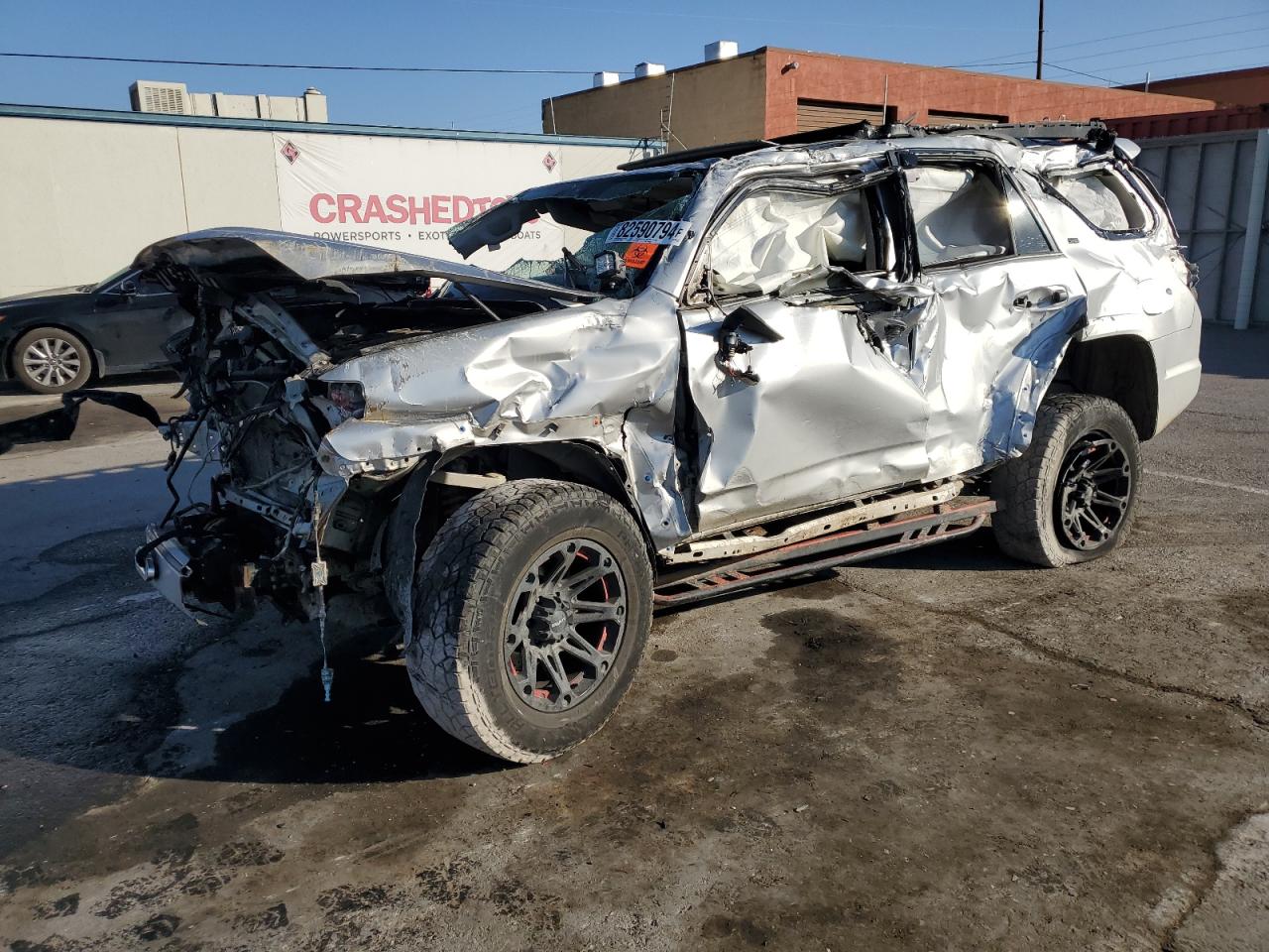 TOYOTA 4RUNNER SR5