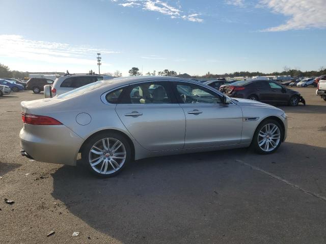 JAGUAR XF 2017 gray  gas SAJBK4BV7HCY36144 photo #4