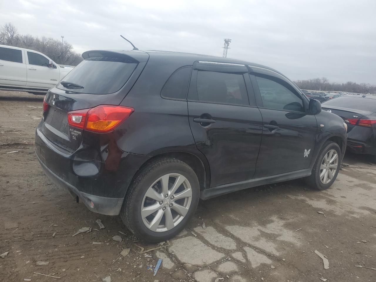 Mitsubishi Outlander 2015