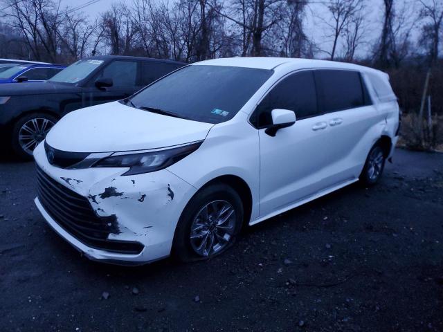 2024 TOYOTA SIENNA LE - 5TDKSKFC8RS111034