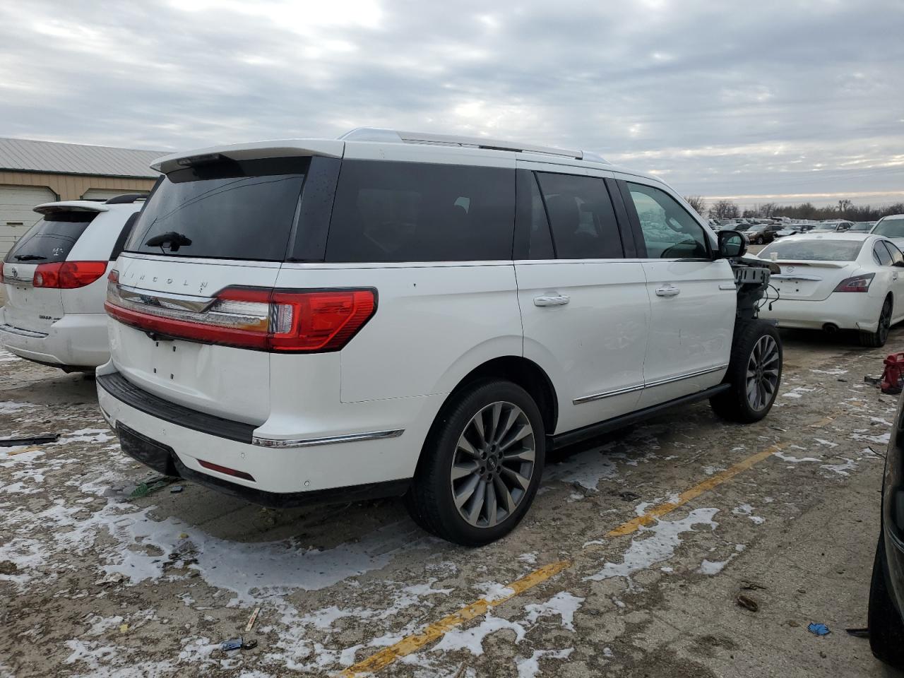 Lot #3031302708 2020 LINCOLN NAVIGATOR