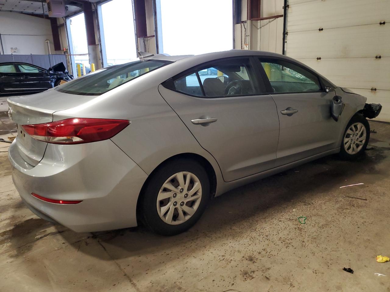 Lot #3044393839 2017 HYUNDAI ELANTRA SE