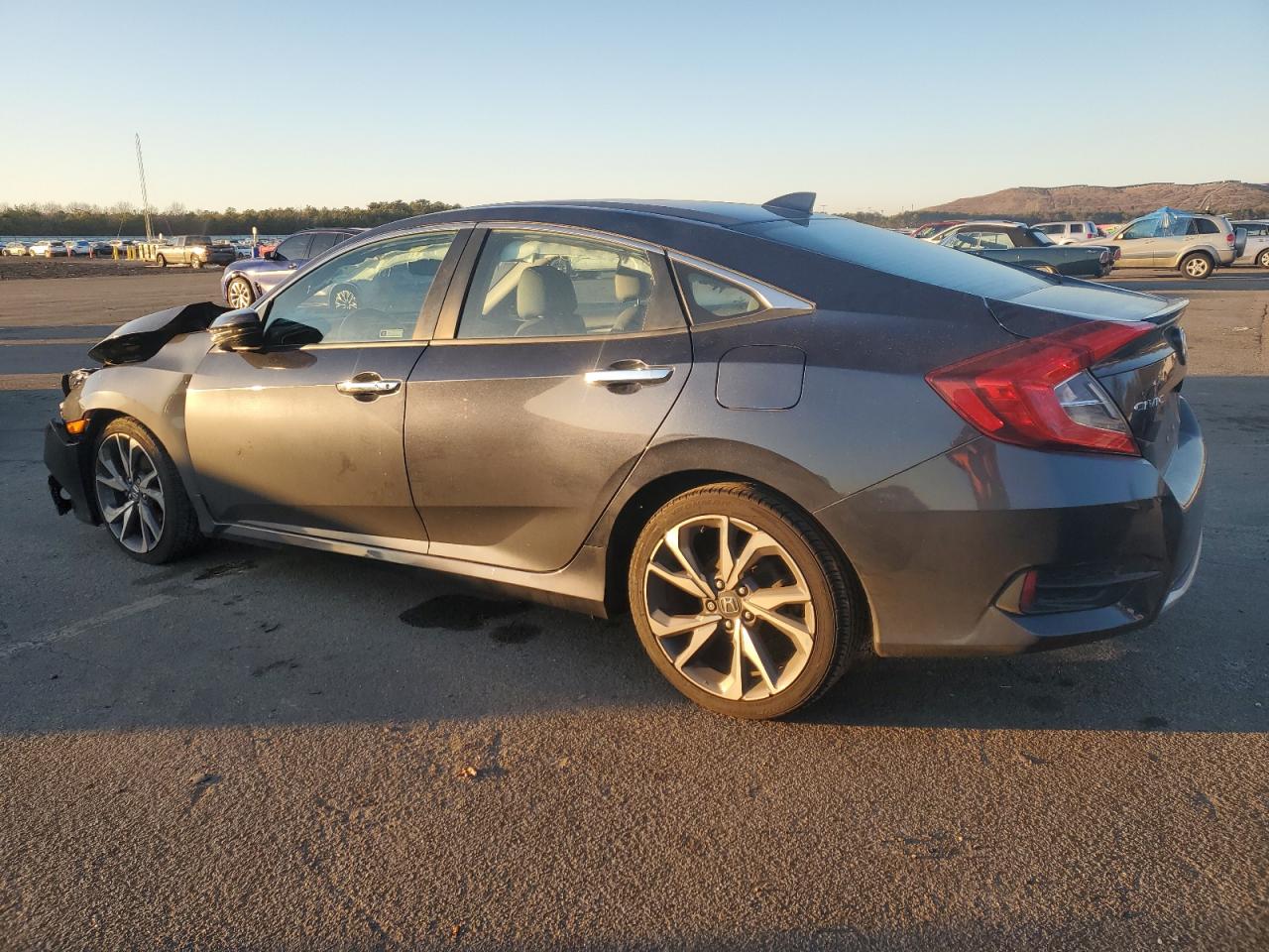 Lot #3044607242 2019 HONDA CIVIC TOUR