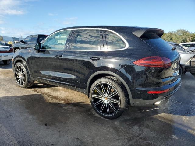 VIN WP1AA2A21GKA10966 2016 PORSCHE CAYENNE no.2