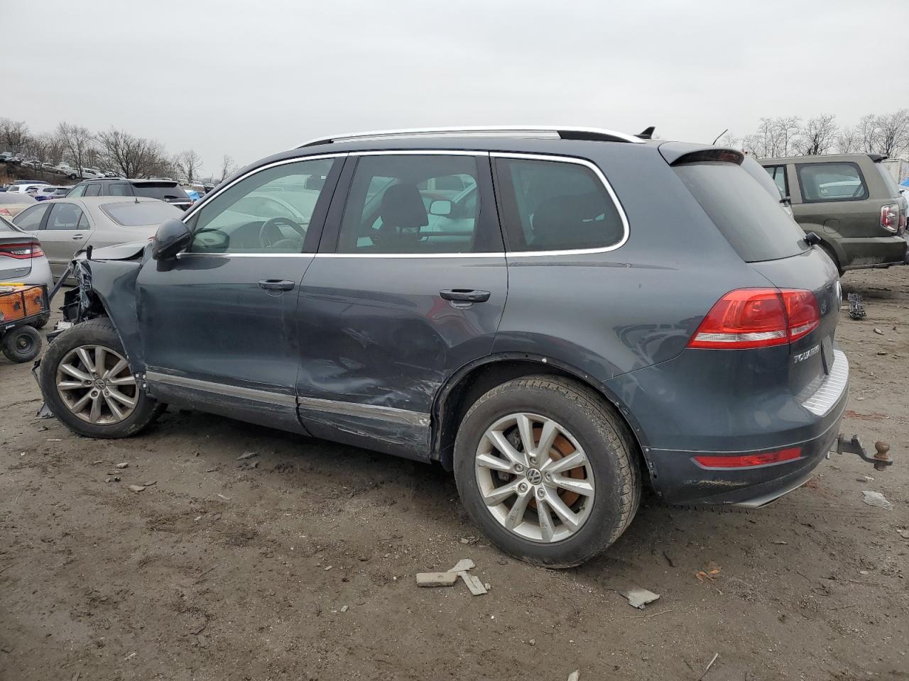 Lot #3037083395 2014 VOLKSWAGEN TOUAREG V6