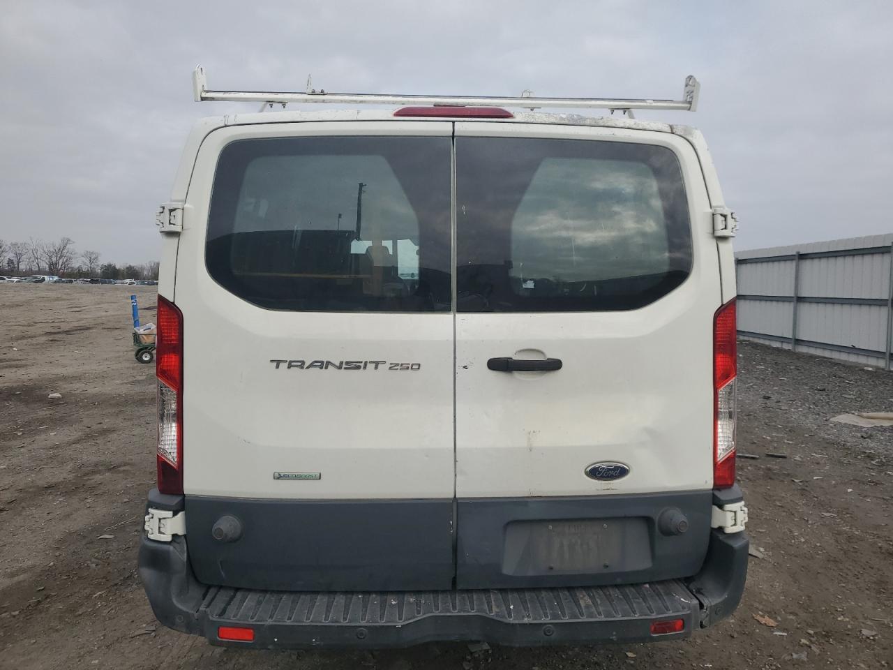 Lot #3037072734 2015 FORD TRANSIT T-