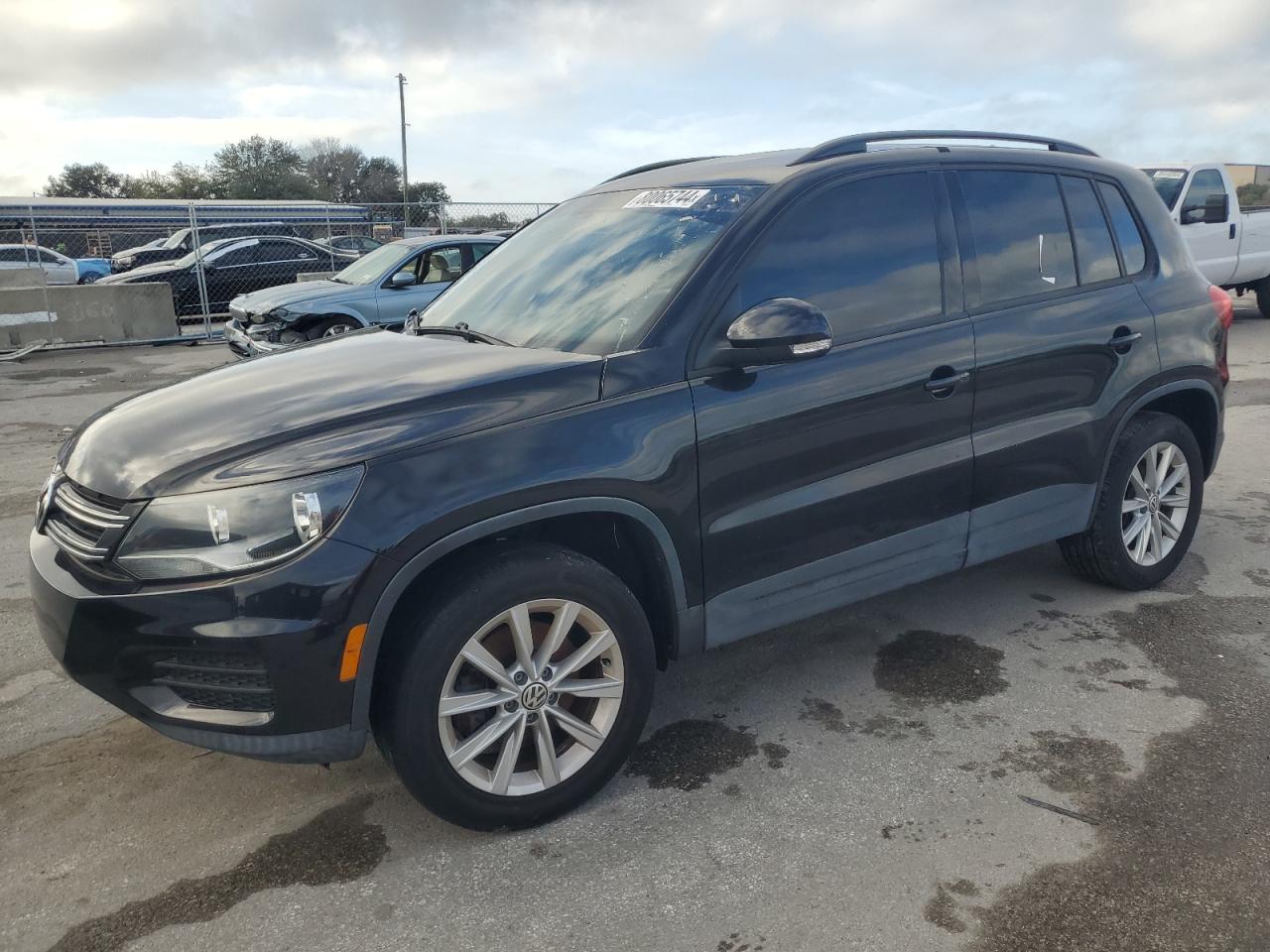  Salvage Volkswagen Tiguan