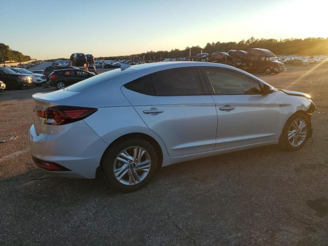 2019 HYUNDAI ELANTRA SE - KMHD84LF3KU879907