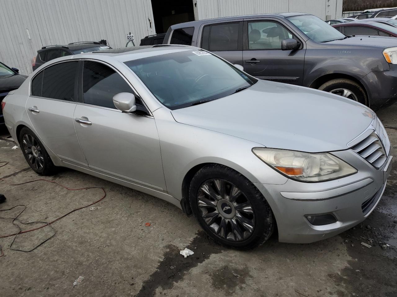 Lot #3034371095 2009 HYUNDAI GENESIS 3.