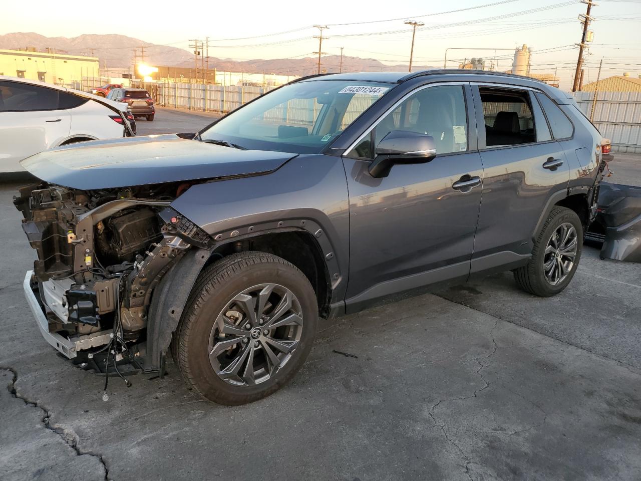  Salvage Toyota RAV4