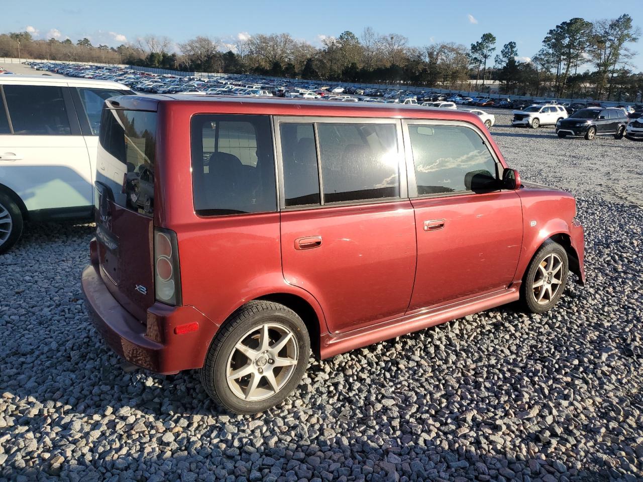 Lot #3042104180 2006 SCION XB