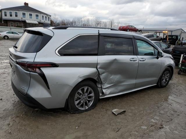 2024 TOYOTA SIENNA XLE - 5TDJSKFC2RS111431