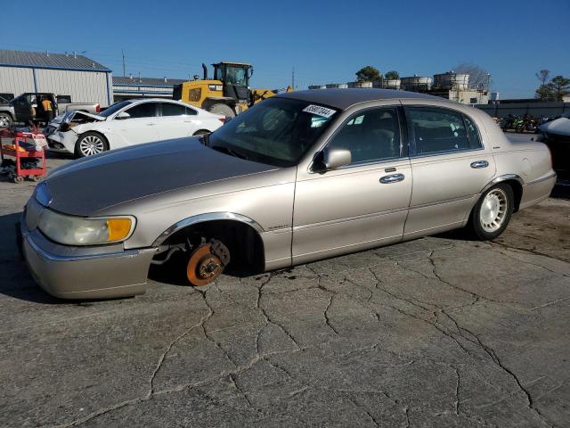 2000 LINCOLN TOWN CAR E #3030626100