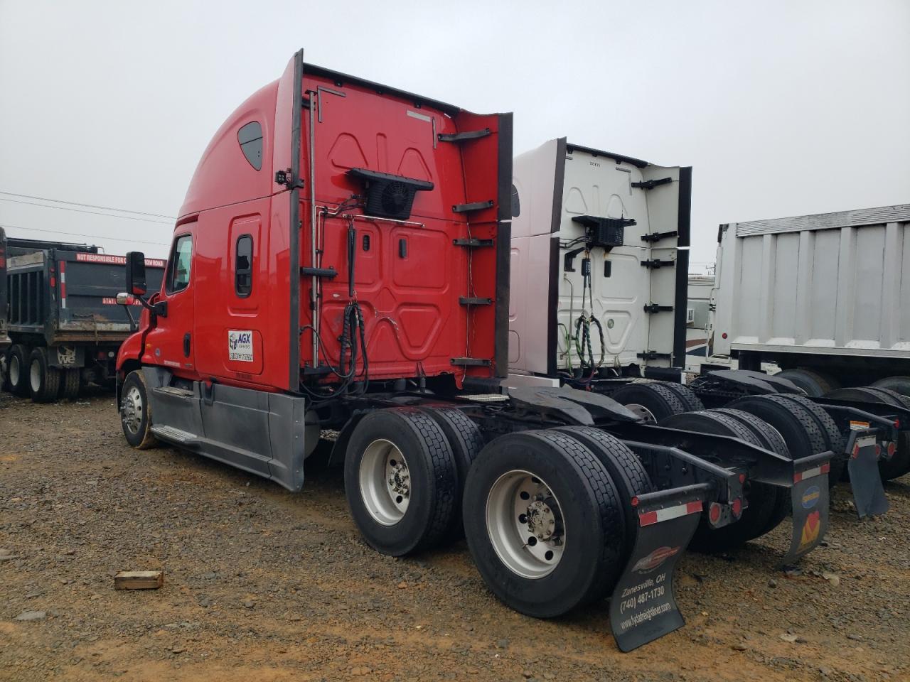 Lot #3028332796 2019 FREIGHTLINER CASCADIA 1