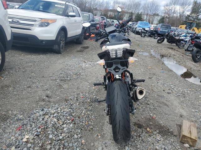 2022 KTM 390 DUKE MD2JPJ400NC258020