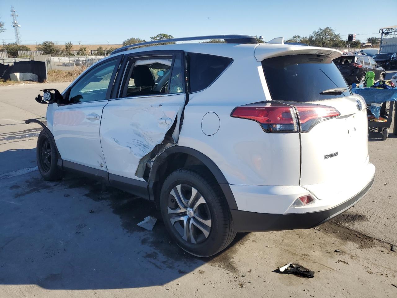 Lot #3037185484 2018 TOYOTA RAV4 LE