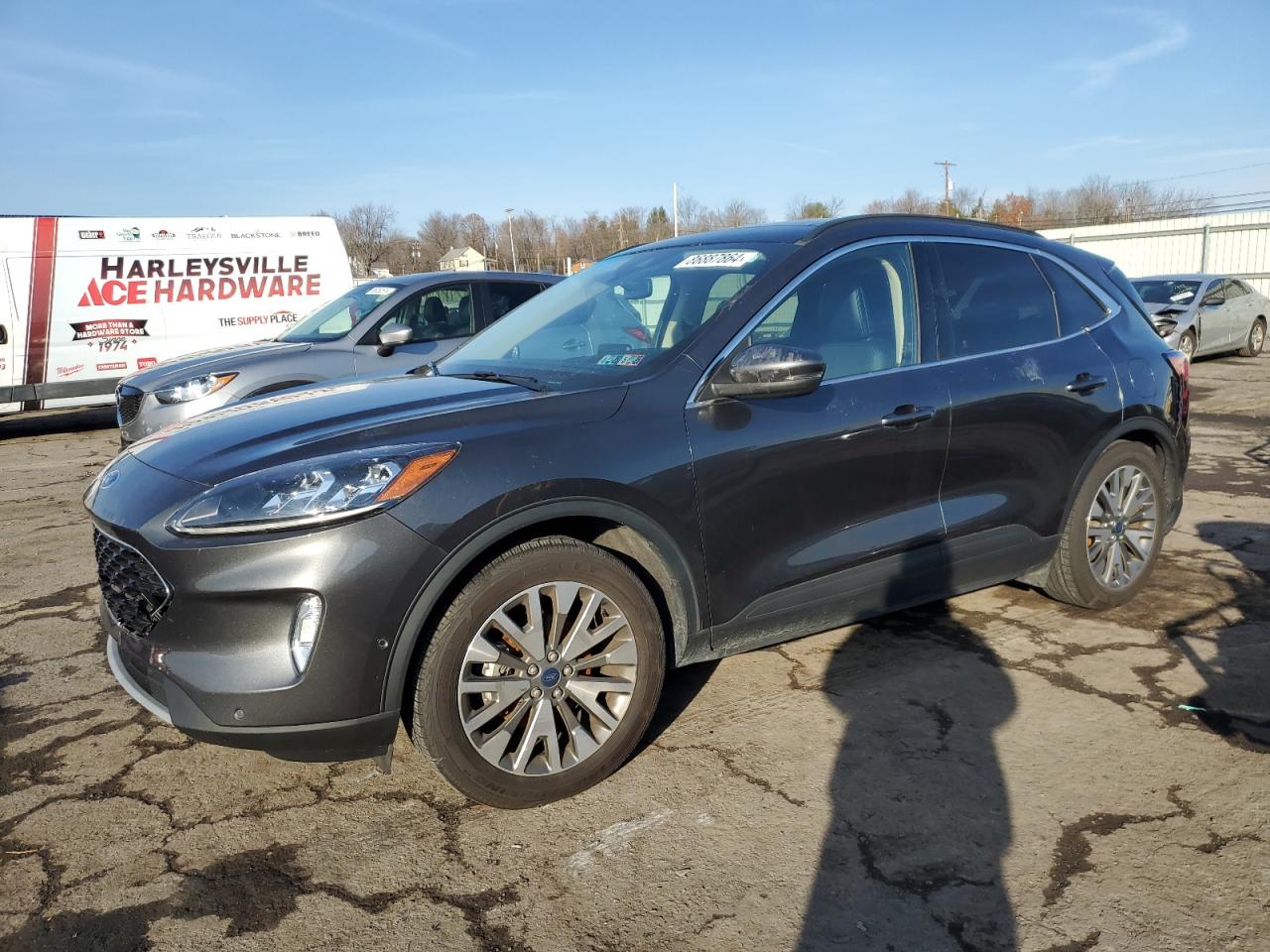  Salvage Ford Escape