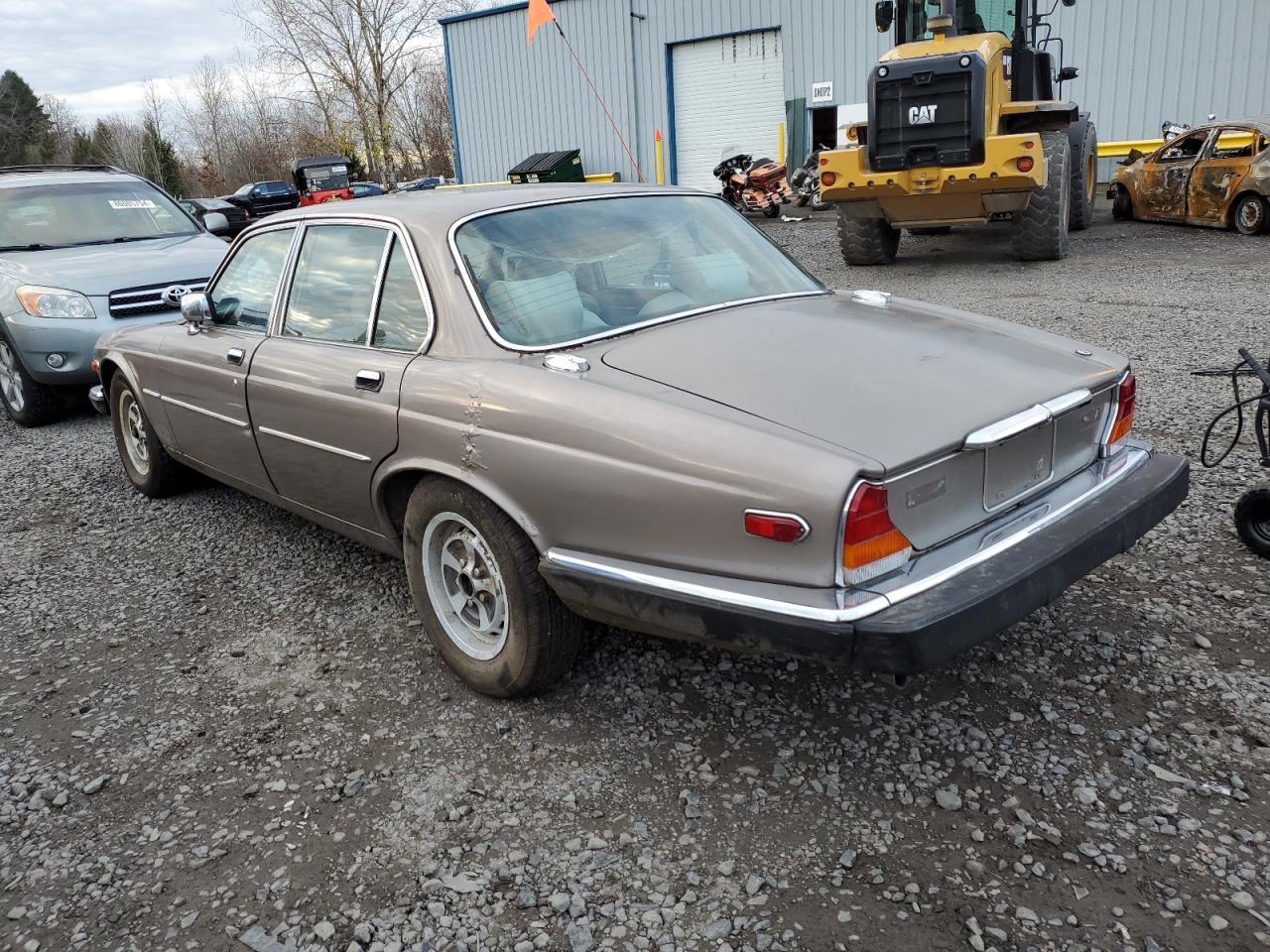 Lot #3032992994 1986 JAGUAR XJ6 VANDEN