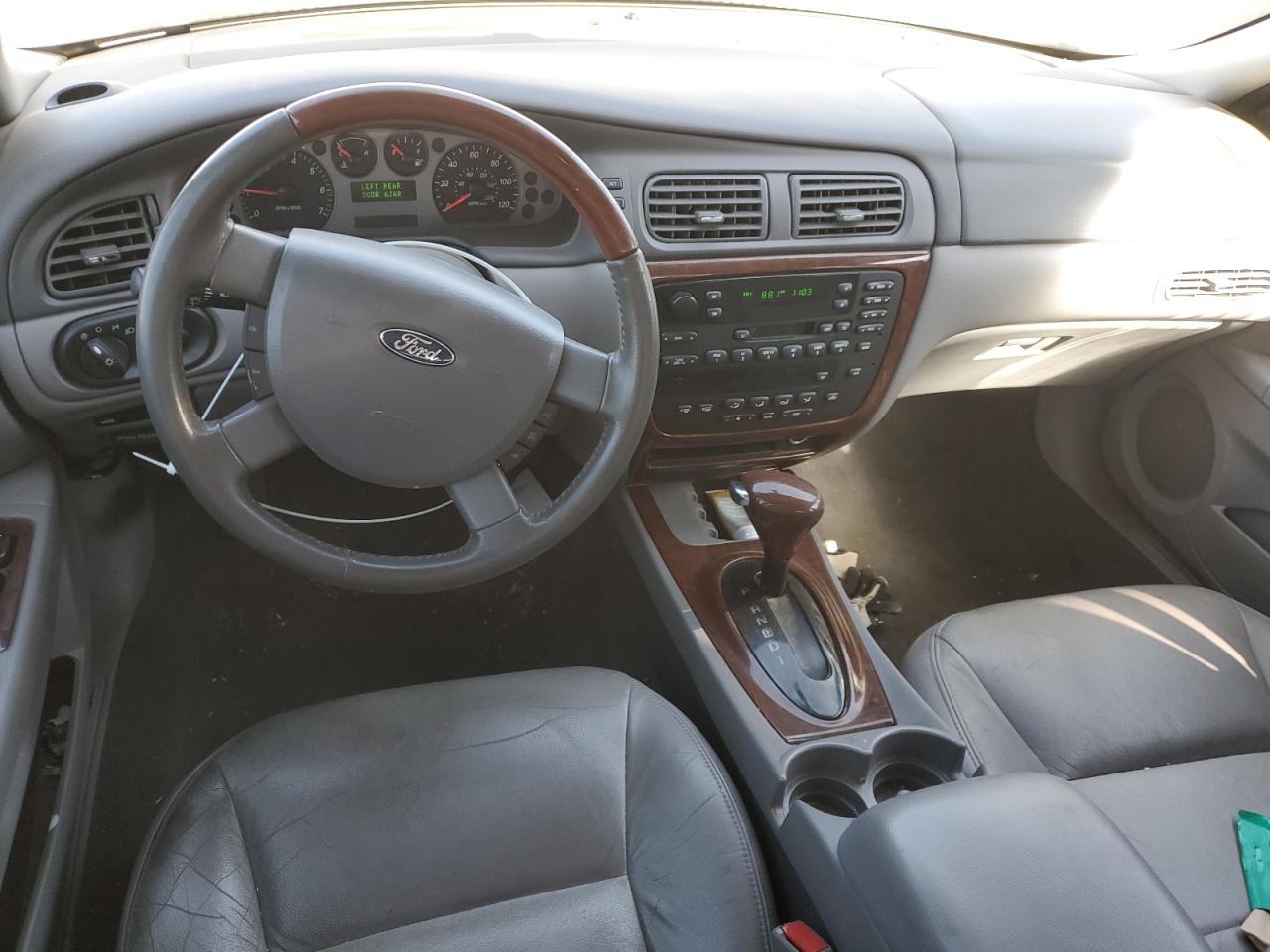 Lot #3040784775 2005 FORD TAURUS SEL