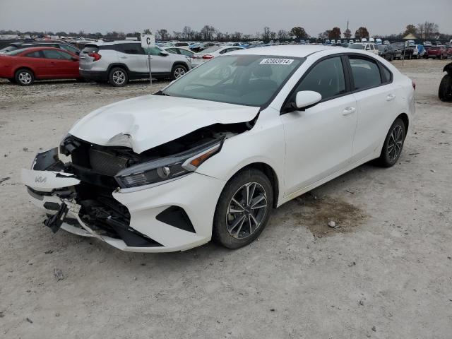 Vin: 3kpf24ad4pe617433, lot: 82883914, kia forte lx 2023 img_1