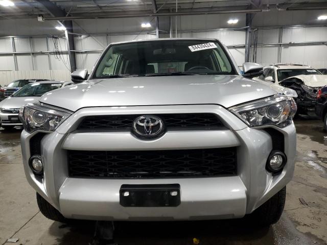 2019 TOYOTA 4RUNNER SR - JTEBU5JR1K5624303
