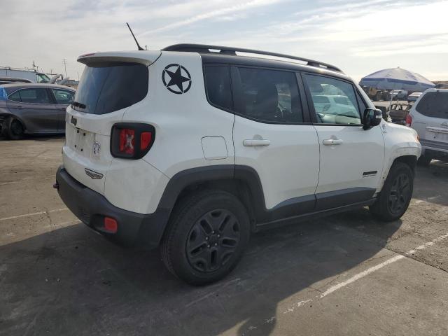 VIN ZACCJBCB6HPE83499 2017 JEEP RENEGADE no.3