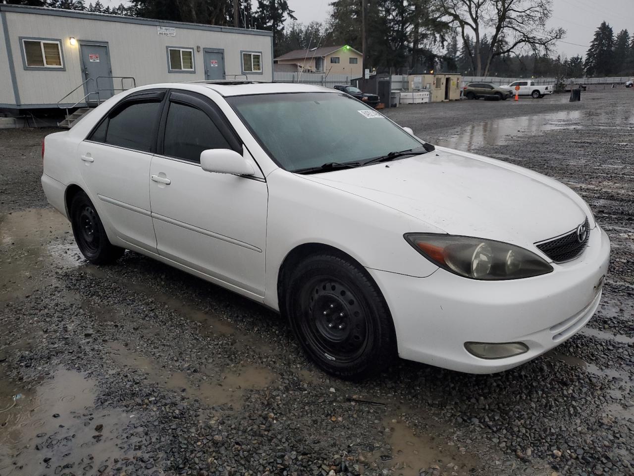 Lot #3030677106 2004 TOYOTA CAMRY LE