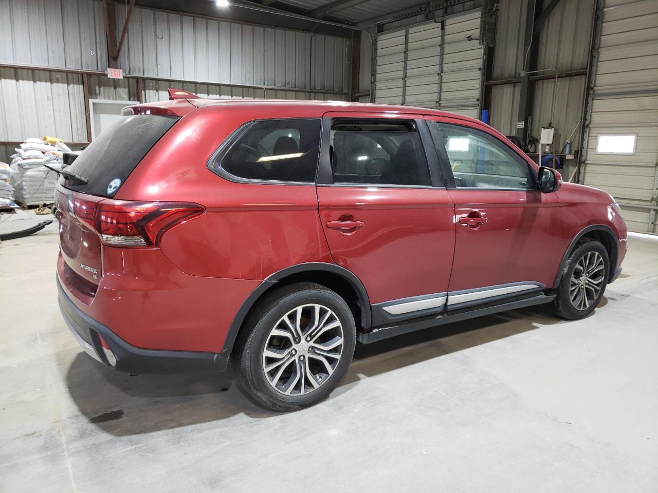 Lot #3028340787 2017 MITSUBISHI OUTLANDER