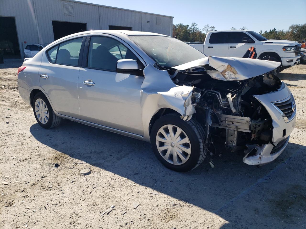 Lot #3044717254 2013 NISSAN VERSA S