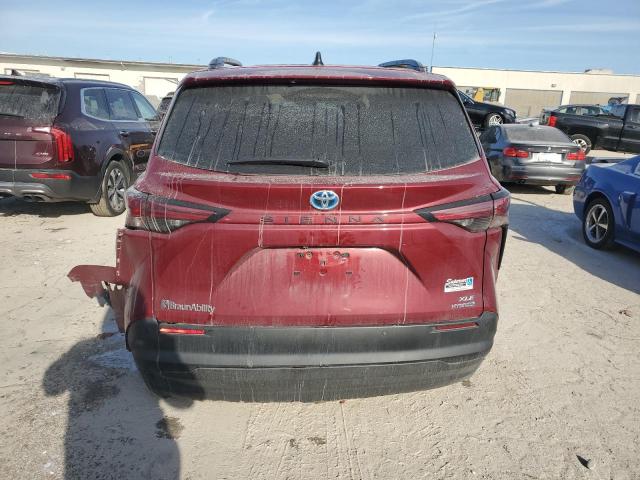 2022 TOYOTA SIENNA XLE - 5TDJRKEC1NS080079