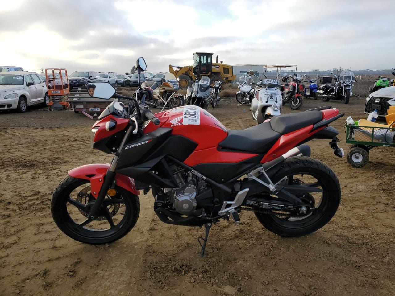 Lot #3037895284 2015 HONDA CB300 F