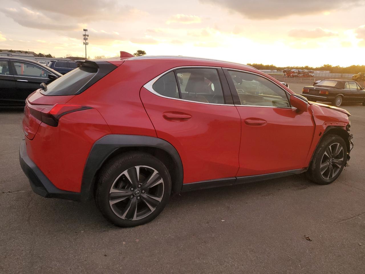 Lot #3055314363 2019 LEXUS UX 200