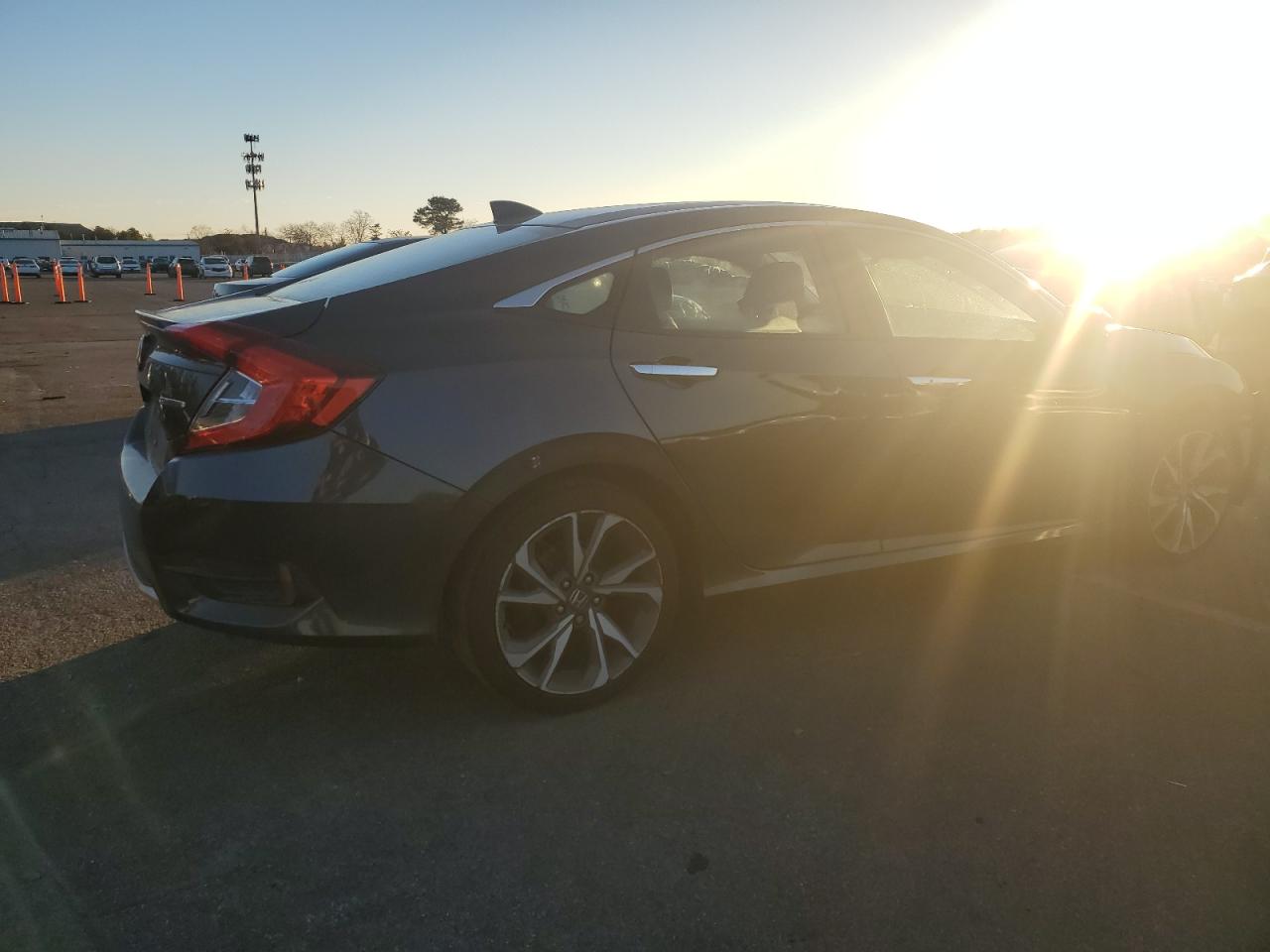 Lot #3044607242 2019 HONDA CIVIC TOUR