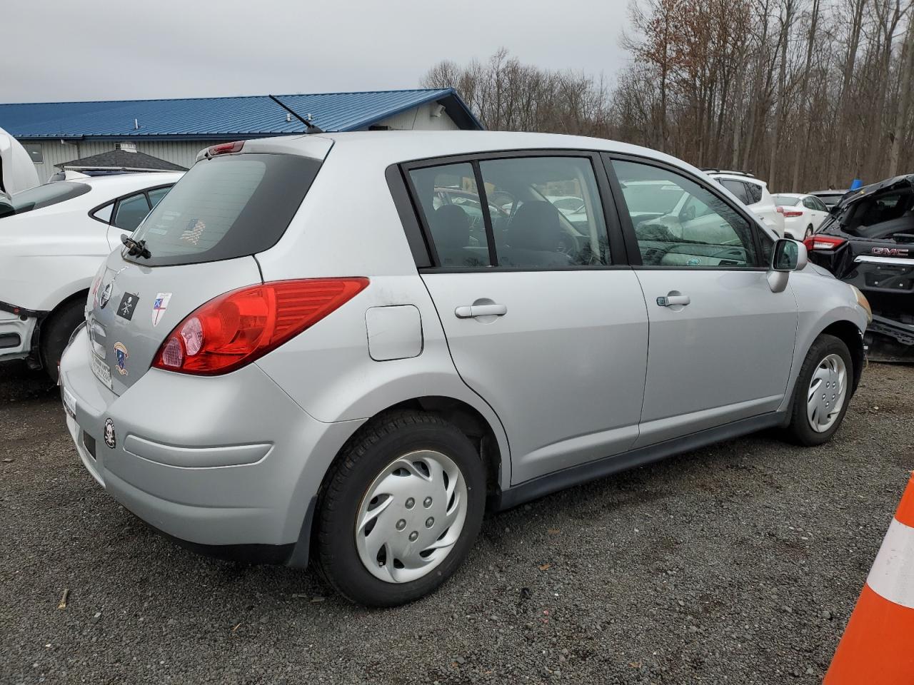 Lot #3034427741 2009 NISSAN VERSA S