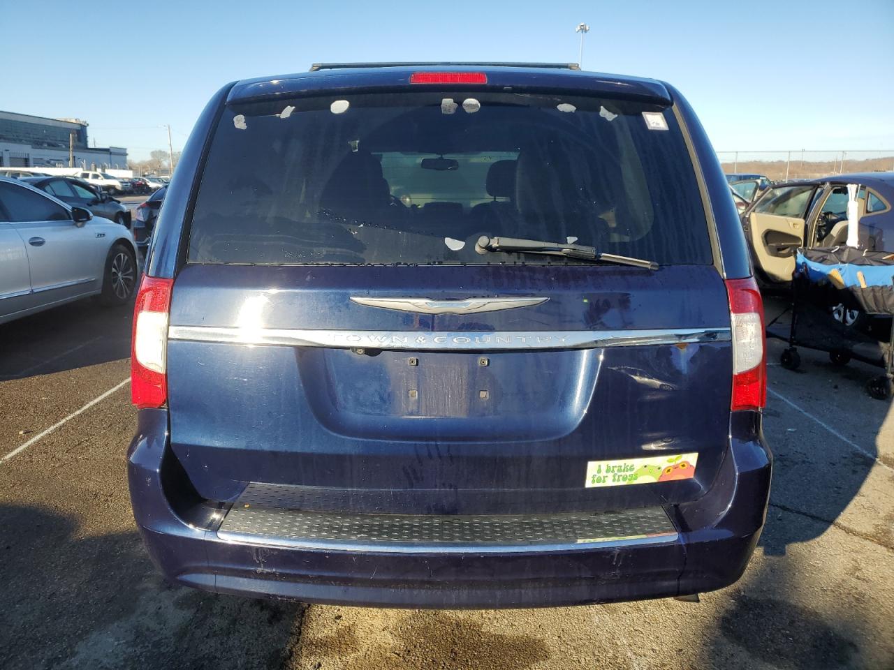 Lot #3029466737 2015 CHRYSLER TOWN & COU