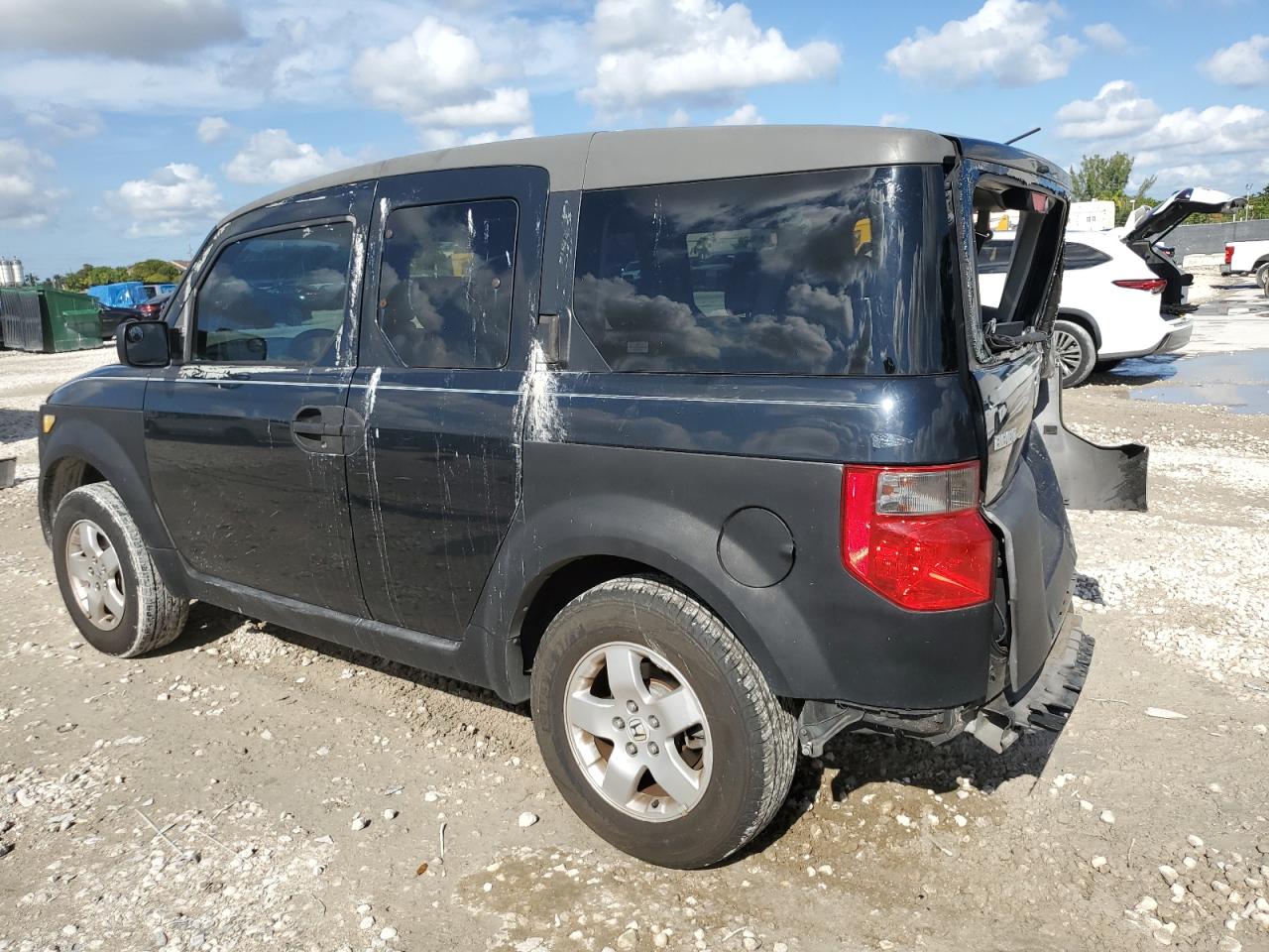 Lot #3040945426 2004 HONDA ELEMENT LX