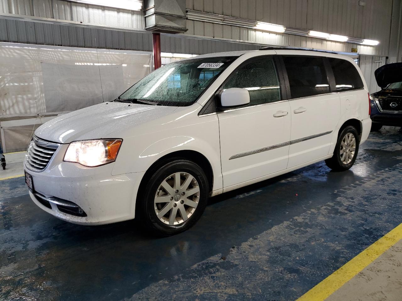  Salvage Chrysler Minivan