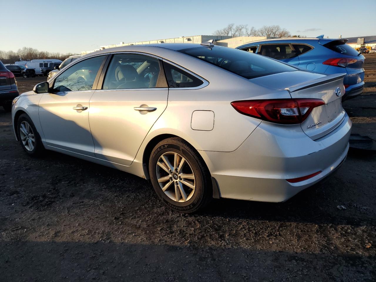 Lot #3033010989 2015 HYUNDAI SONATA SE